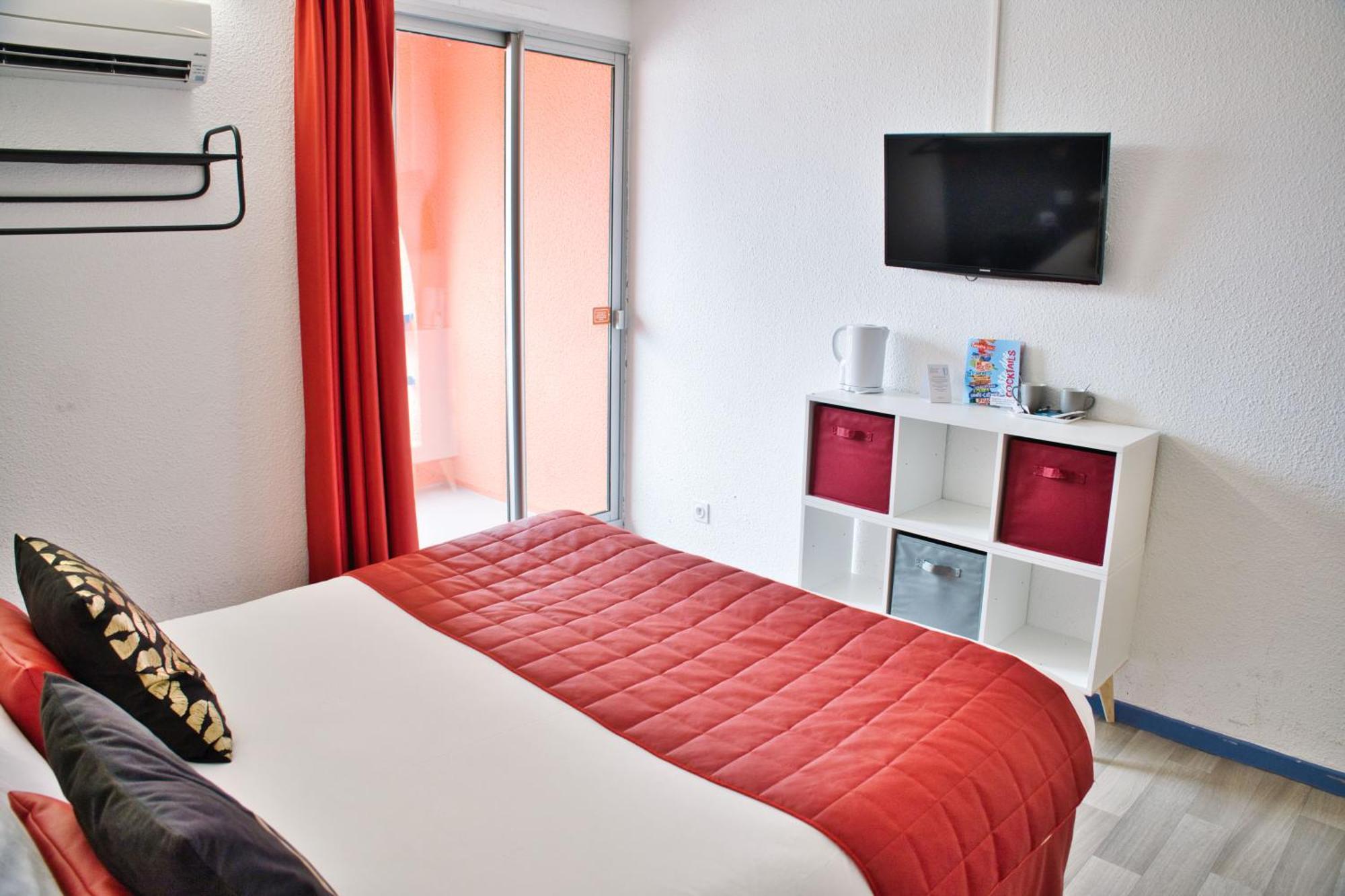 Cit'Hotel Des 2 Golfs Leucate Kültér fotó